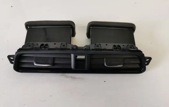 Nissan Leaf II (ZE1) Dash center air vent grill 687505SK0B