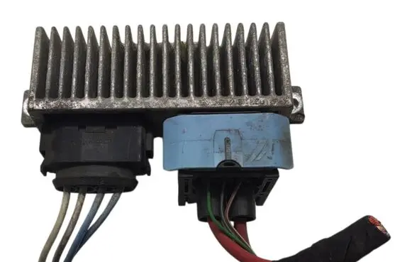 Renault Scenic III - Grand scenic III Glow plug pre-heat relay 8200558438