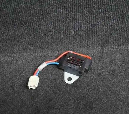 Lexus CT 200H Aerial antenna amplifier 863B076020