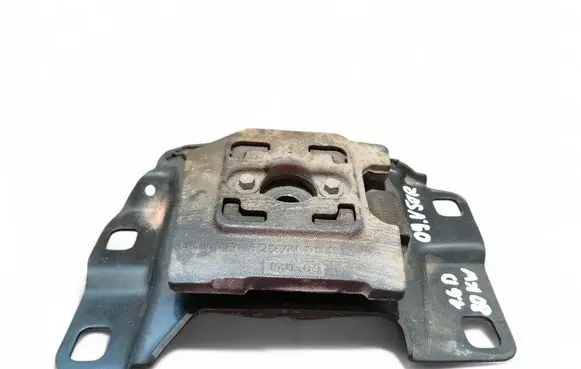 Volvo V50 Gearbox mount 4N517M121 5M517M121