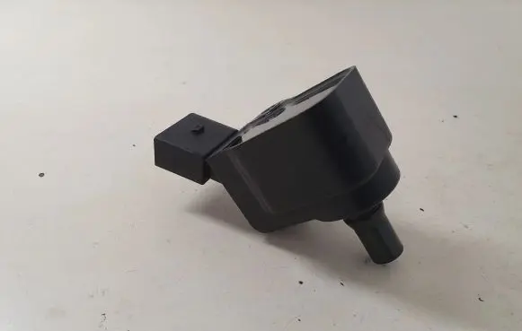 Volkswagen Up High voltage ignition coil 04E905110E