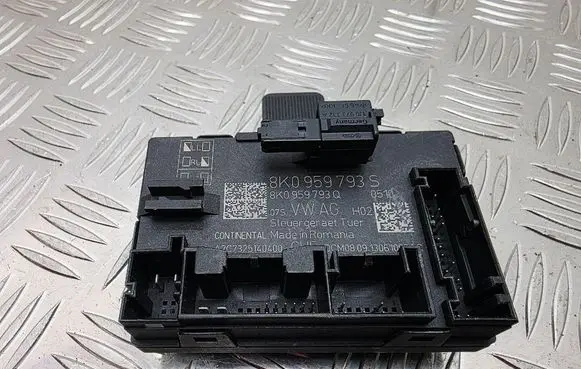 Audi A4 S4 B8 8K Door control unit/module 8K0959793S 8K0959793Q