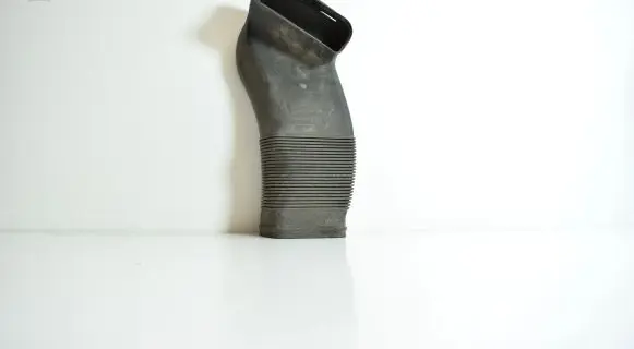 Audi A6 S6 C5 4B Air intake duct part 8D0129617E
