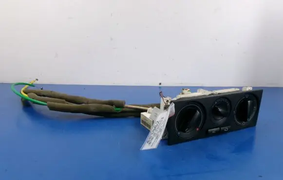 Volkswagen Golf IV Climate control unit 1J0820045F