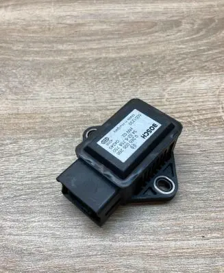 BMW 5 E60 E61 ESP acceleration yaw rate sensor 6758750 0265005266