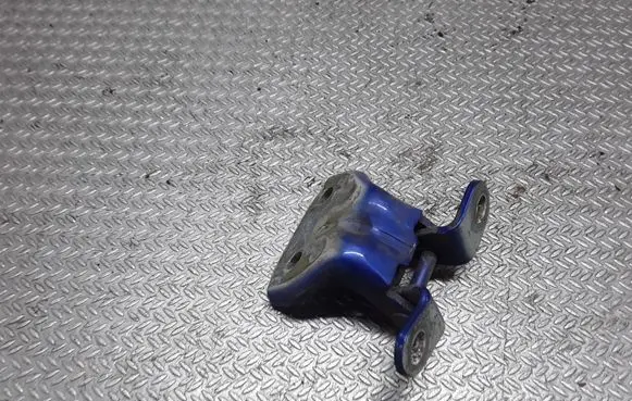 KIA Picanto Rear door lower hinge