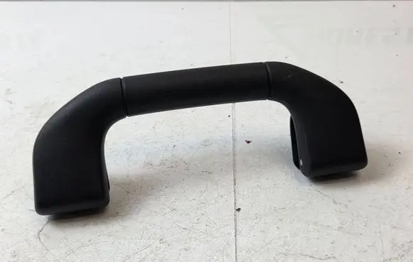 Mercedes-Benz E W212 Front interior roof grab handle A204100051