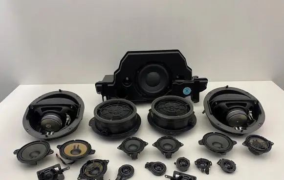 Audi A5 Audio system kit 8w0857562a
