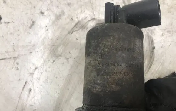 Opel Vivaro EGR valve 72281854 H7700107471