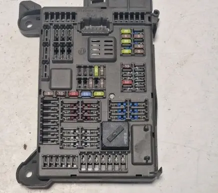 BMW X5 E70 Fuse box set B010105300 6339510401 BJ2R595610