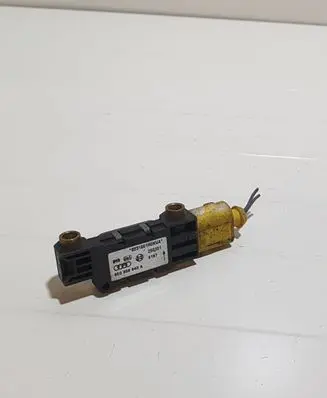 Audi A4 S4 B6 8E 8H Airbag deployment crash/impact sensor 8E0959643A 250101 0231801R0NVA