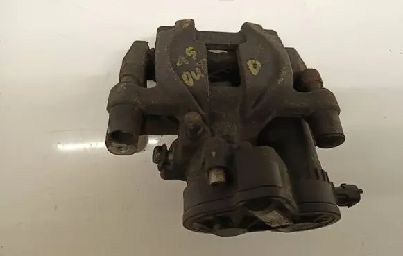 Subaru Outback (BS) Rear brake caliper 26620AL02