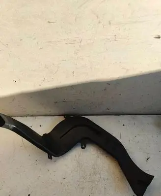 BMW 1 E81 E87 Cabin air duct channel 7058144