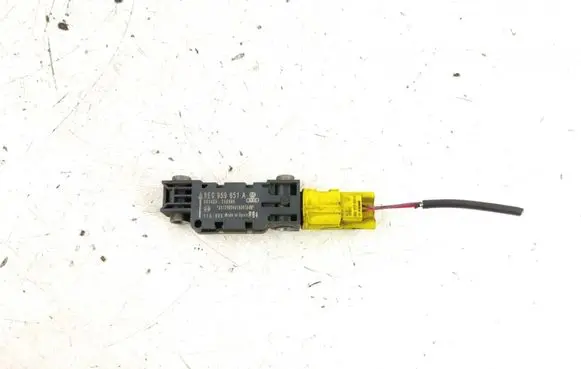 Audi A4 S4 B7 8E 8H Airbag deployment crash/impact sensor