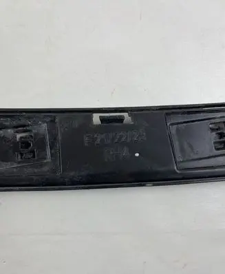 BMW 2 F22 F23 Sill supporting ledge 7268078 15857711