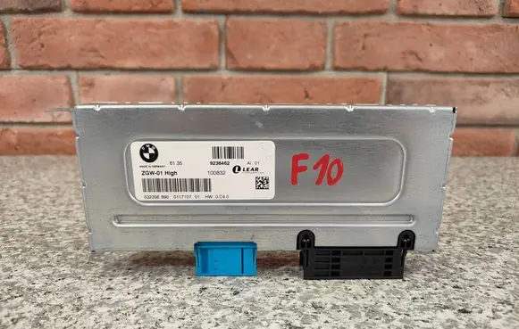 BMW 5 F10 F11 Gateway control module 9236462