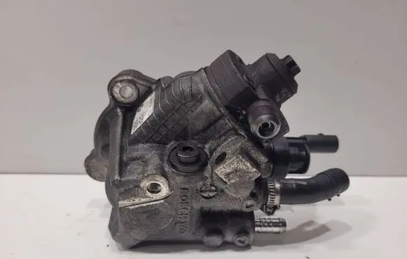 BMW 3 E90 E91 Fuel injection high pressure pump 0445010506