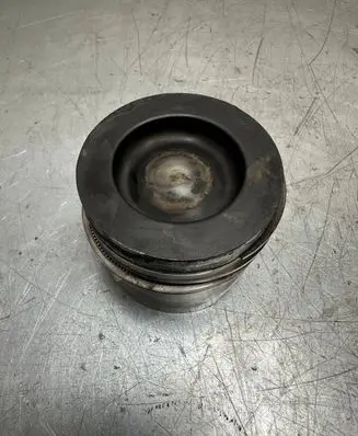 Volkswagen Crafter Piston 79016