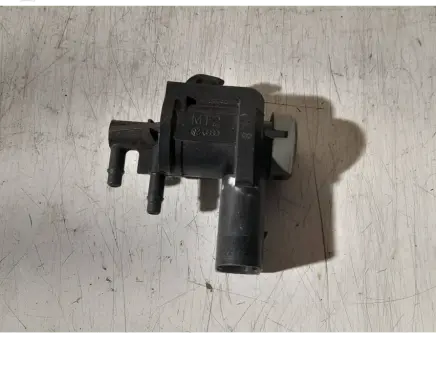 Volkswagen Touareg II Turbo solenoid valve 1K0906283A
