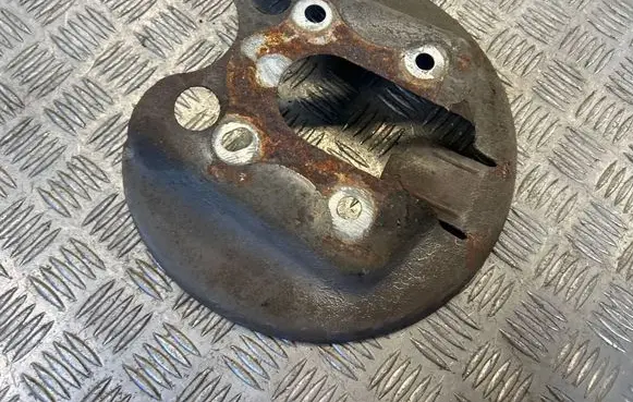 Peugeot 3008 I Rear brake disc plate dust cover 