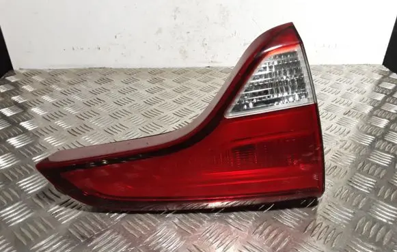 KIA Sorento Tailgate rear/tail lights