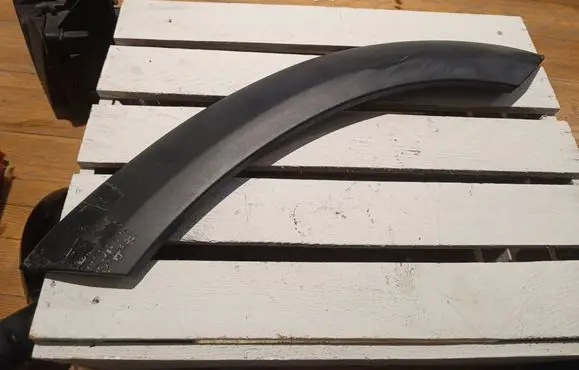 Mini One - Cooper R50 - 53 Front arch trim 1505866