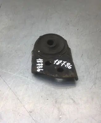 Chrysler Sebring (ST-22 - JR) Radiator mount bracket MR431435