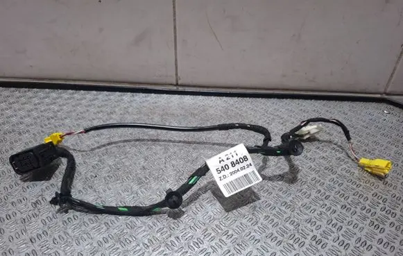 Mercedes-Benz E AMG W211 Rear door wiring loom A2115408408