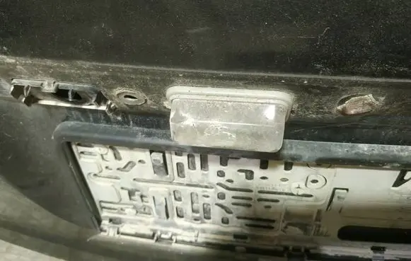 Toyota Avensis T250 Number plate light
