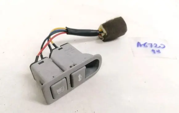 Hyundai Sonata Fuel tank opening switch 935553K000 93555-3K000