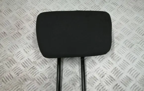 Renault Megane II Rear seat headrest 