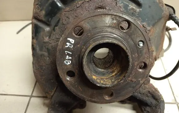 Audi A2 Front wheel hub spindle knuckle