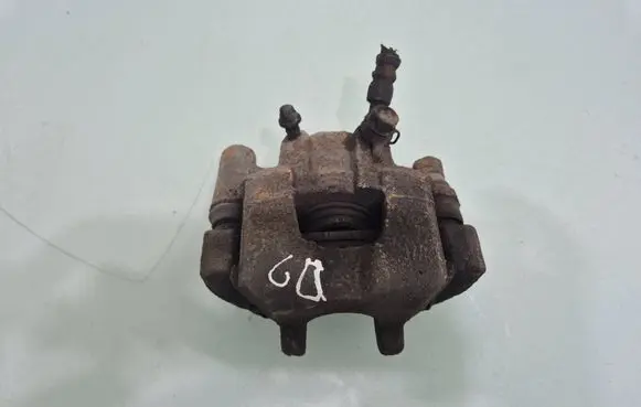 Toyota Prius (XW20) Rear brake caliper 