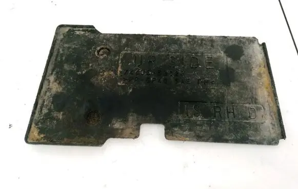 Engine splash shield/under tray