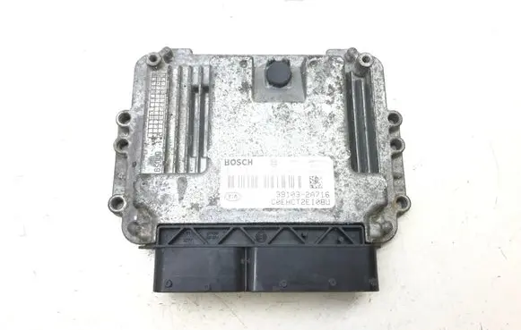 KIA Ceed Engine control unit/module 391032A716 1039S26538 0281015438