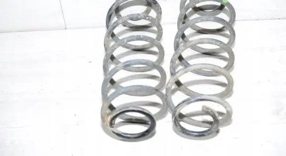 Peugeot 208 Rear coil spring 47770000