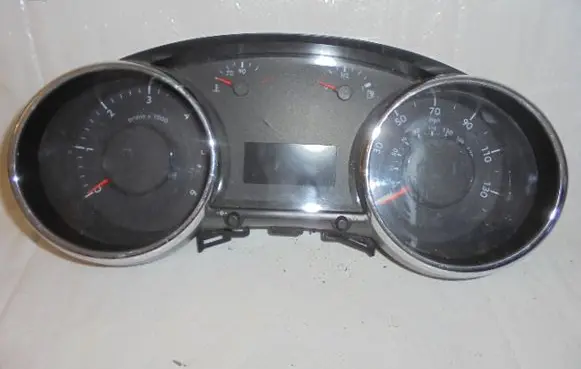 Peugeot 3008 I Speedometer (instrument cluster) 9666175180