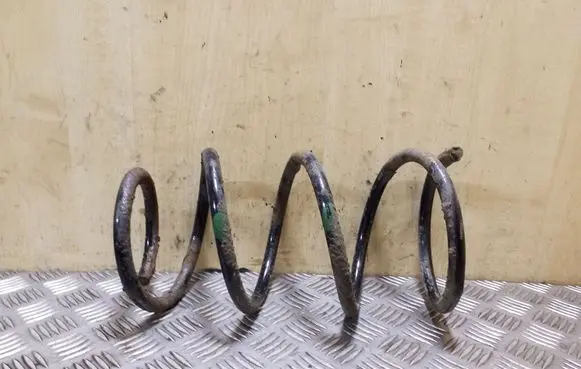 Toyota Corolla Verso E121 Front coil spring