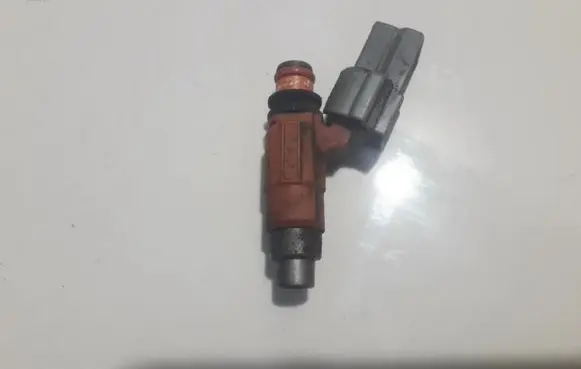 Fuel injector