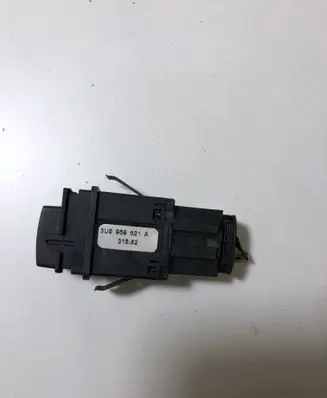 Skoda Superb B5 (3U) Windscreen/window heater switch 3U0959621A
