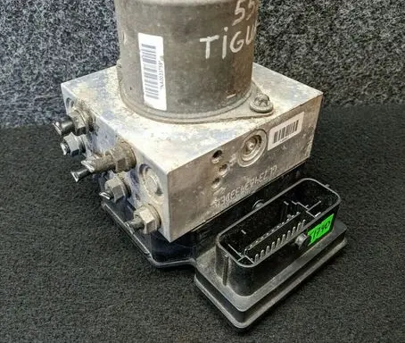 Volkswagen Tiguan ABS Pump 5N0614517G
