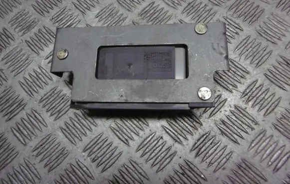 Mitsubishi Carisma Sliding door control unit/module MR916006