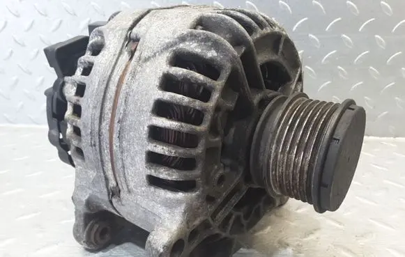 Audi A2 Generator/alternator 045903023A 0124515022