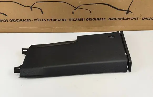 (B) pillar trim (bottom)