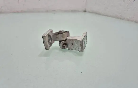 Volkswagen Tiguan Rear door upper hinge 5N0831401