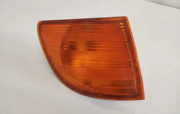 Mercedes-Benz Vito Viano W638 Front indicator light