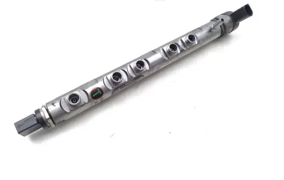 BMW 1 E81 E87 Fuel main line pipe 7809127 0281002738 0281002988