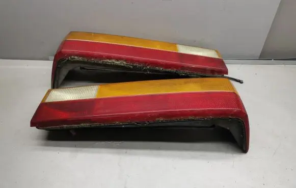 Ford Granada Rear/tail lights set 53282R7 53282R3
