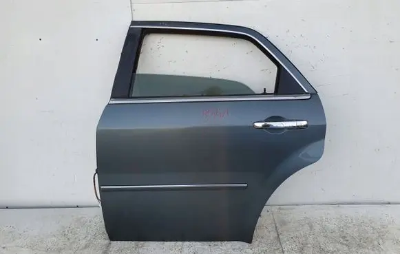 Chrysler 300 - 300C Rear door