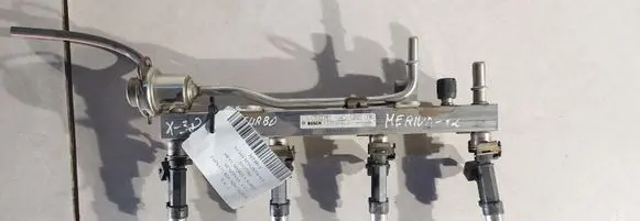 Opel Meriva B Fuel distributor 0280151267